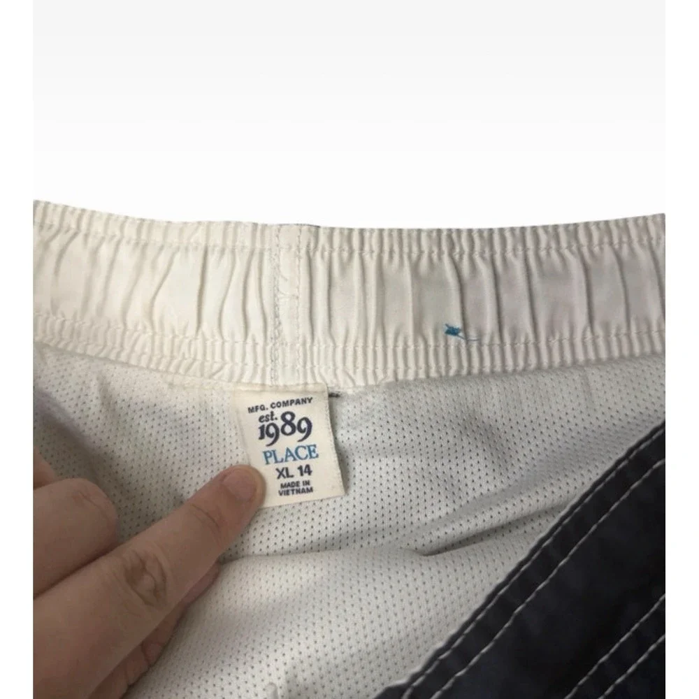 The Children's Place Boys Navy & White Swim Trunks XL (14)
